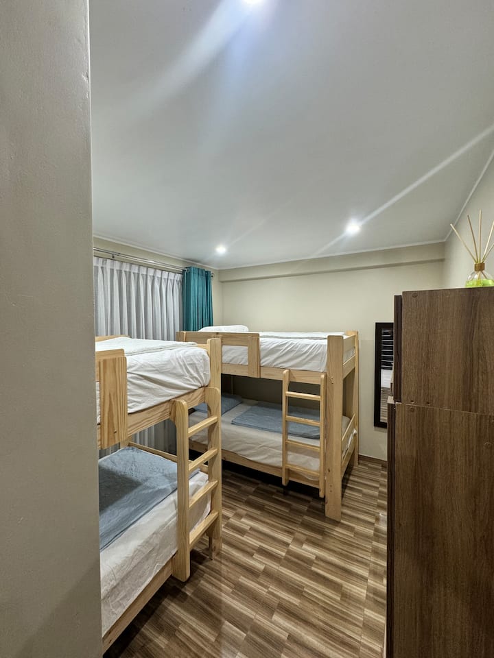 საძინებელი 4