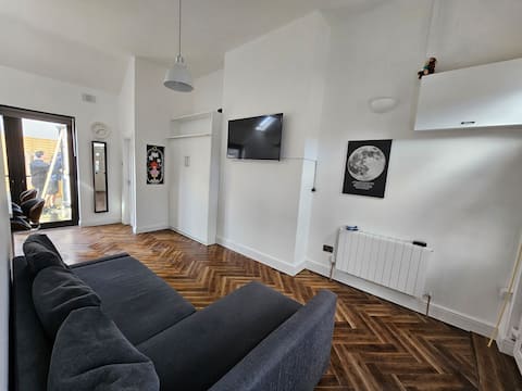 Top performing Airbnb: Charming House in City Centre in Cabra Glasnevin