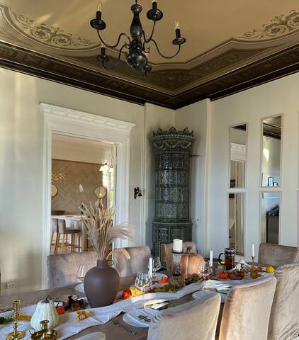 *NY* Unik villa, sentralt og ved sjøen gallery image 4