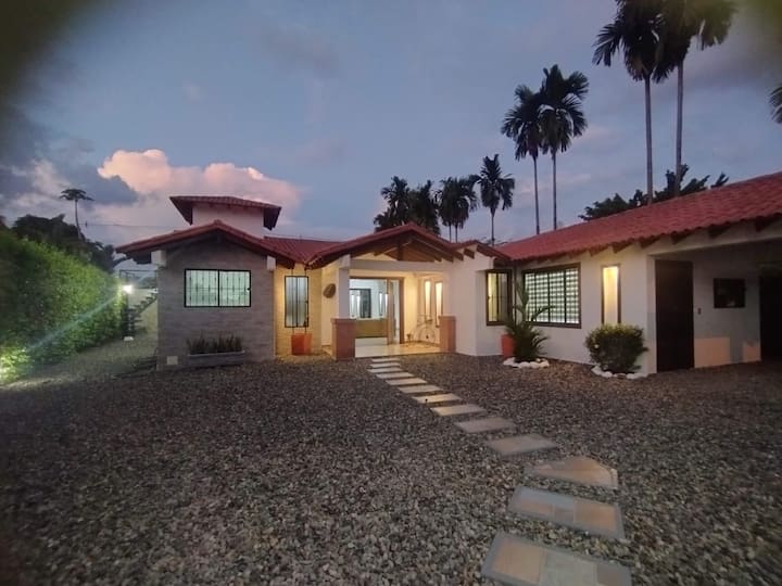 Casa De Descanso Villa Cristales - Villavicencio