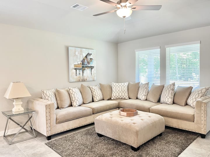 Beautiful Home Near Lake Conroe | Hwy 105 - Conroe