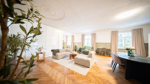 Loftfeeling*alter Ballsaal*Parkplatz*Diak*Würth