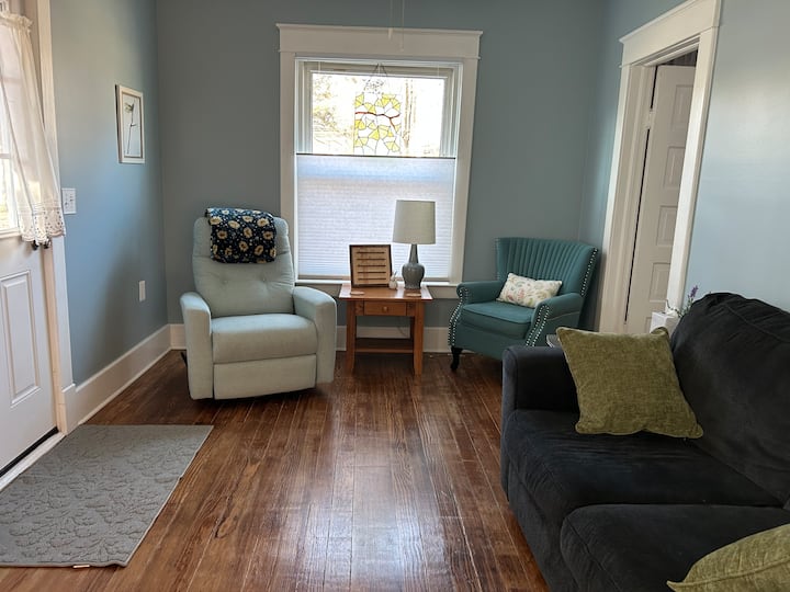 Garden Guest House In Midland - ミッドランド, MI