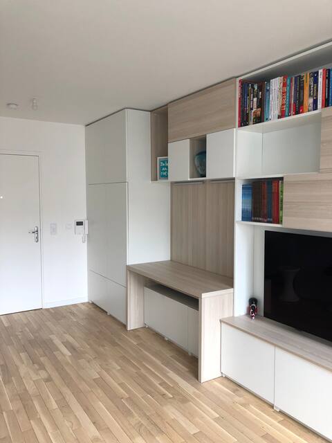 Top Airbnb: Olympic Stadium Apartment in Colombes