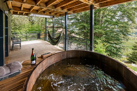 Foncine Hill Chalet with Hot Tub