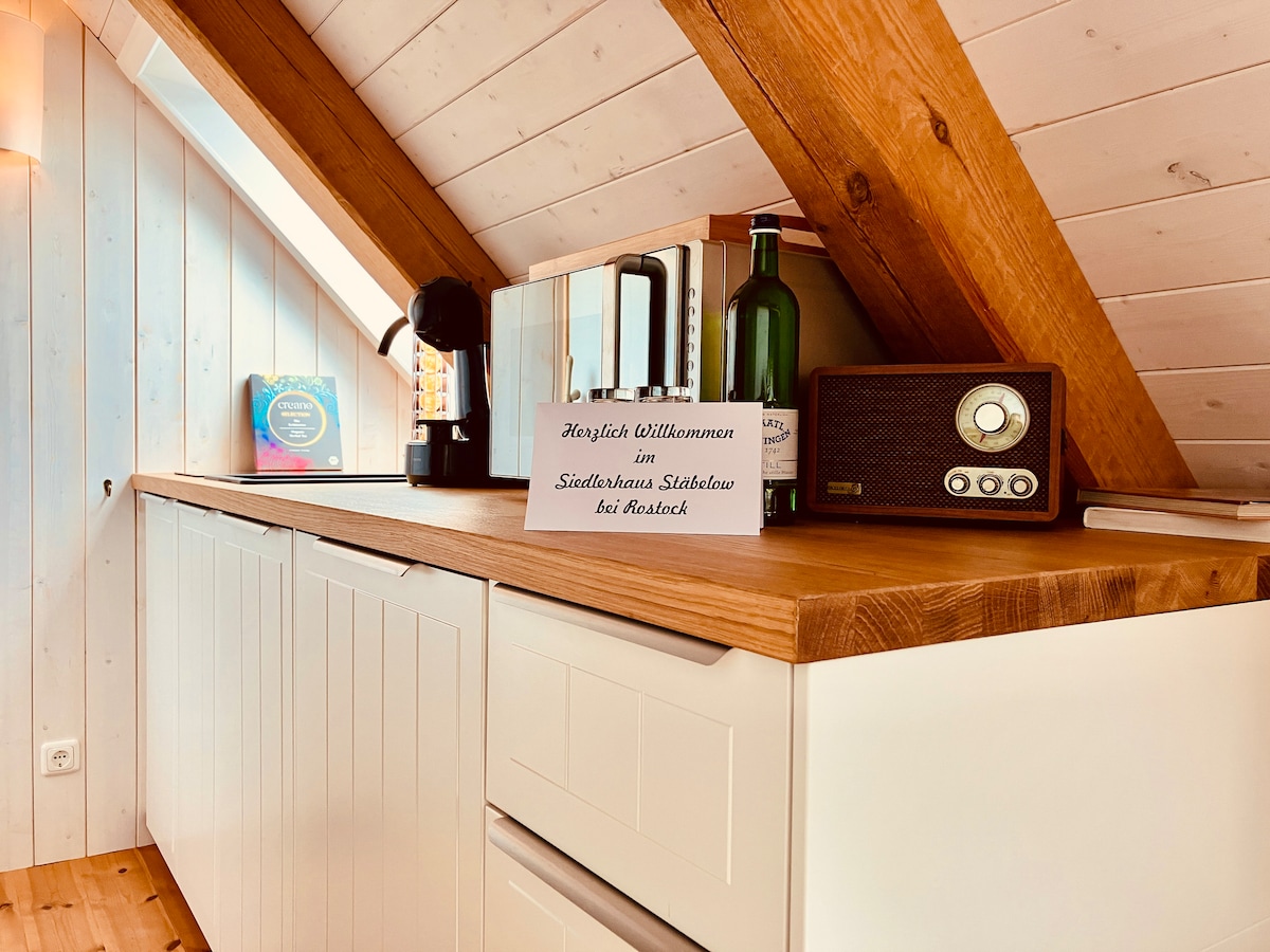 Top Airbnb: Holiday apartment in the house Rostock-Stäbelow in Rostock