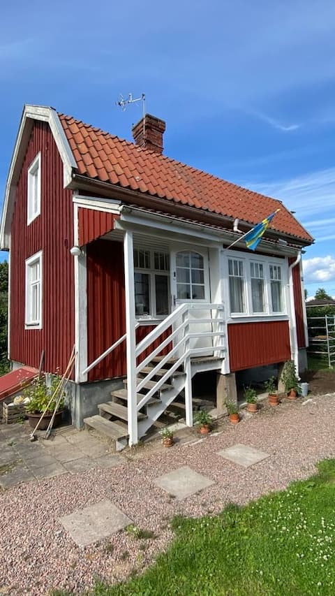 Little red house centrally in Örebro