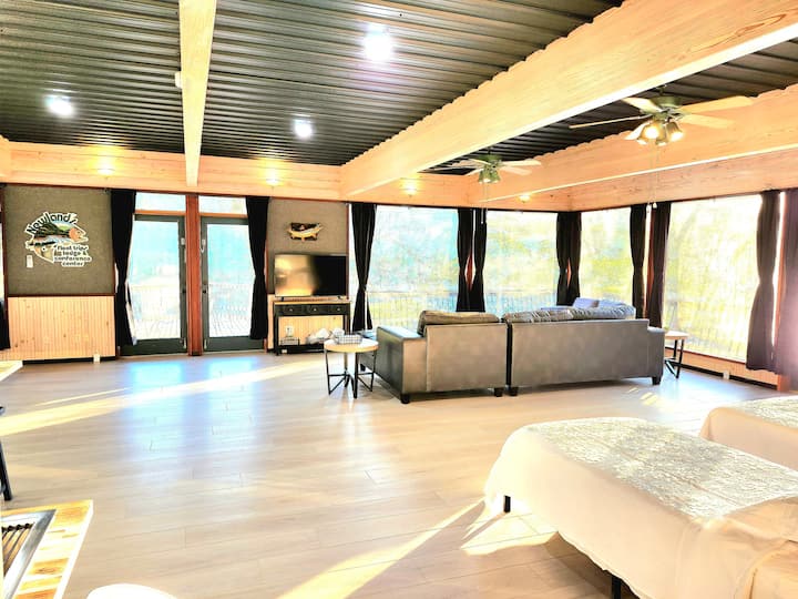 White River Lodge #2 @ Copper Johns - Bull Shoals, AR