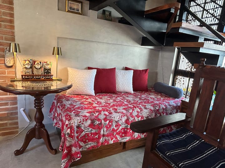 Aesthetic Charm Convenience Wifi/carport Icciloilo - Iloilo City