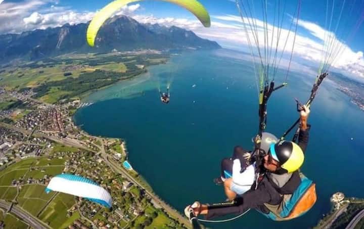 Villeneuve: Swiss City Surrounded By Beauty. - Montreux