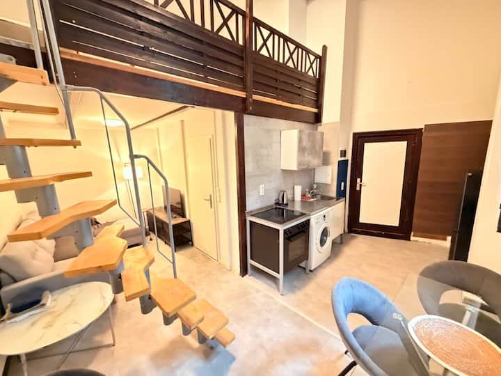 #10 Be A Local In A Maisonette Room - Berlin