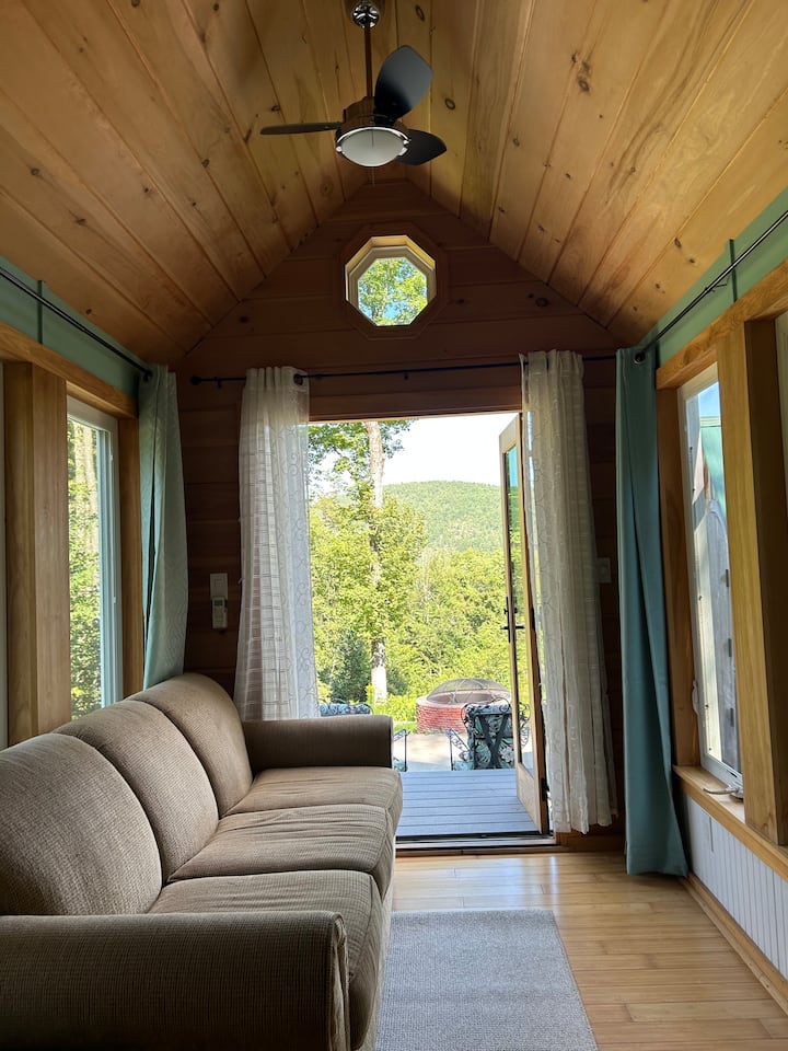 Tiny House Mountain View Glamping - Rock River, Dummerston