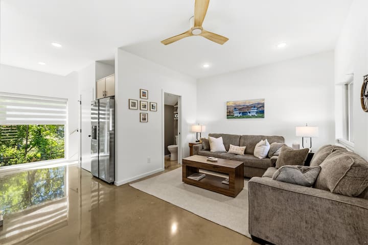 Sokno Haven Lux Townhome Near Baker Creek Preserve - Knoxville, TN