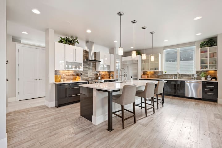 Modern, Comfortable Family Home