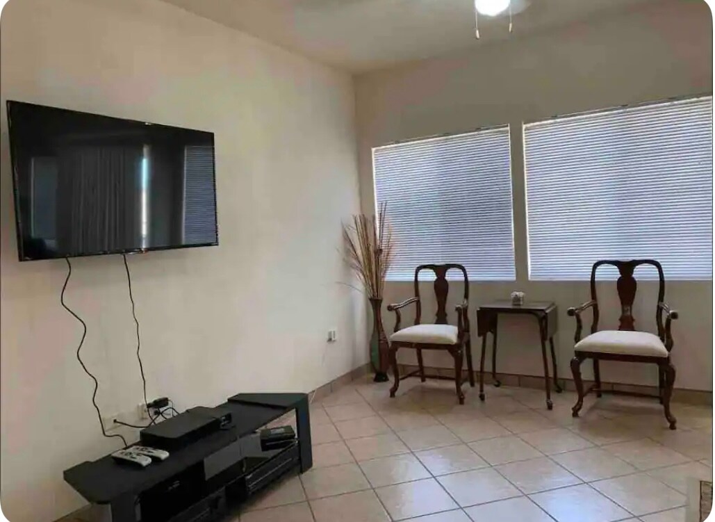 Popular Airbnb listing: John´s Beach House in San Felipe