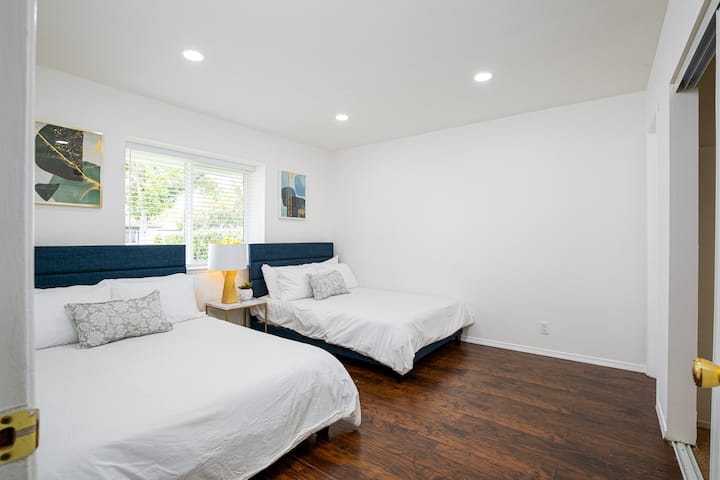 Ორი სრული საწოლი!