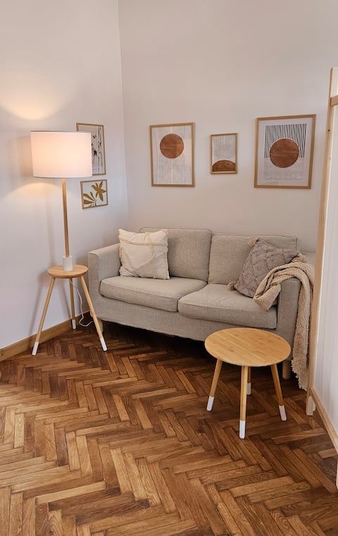 Successful Airbnb property: Apartment with balcony, 2 bedrooms, 2 minutes from the Market Square in Stare Miasto
