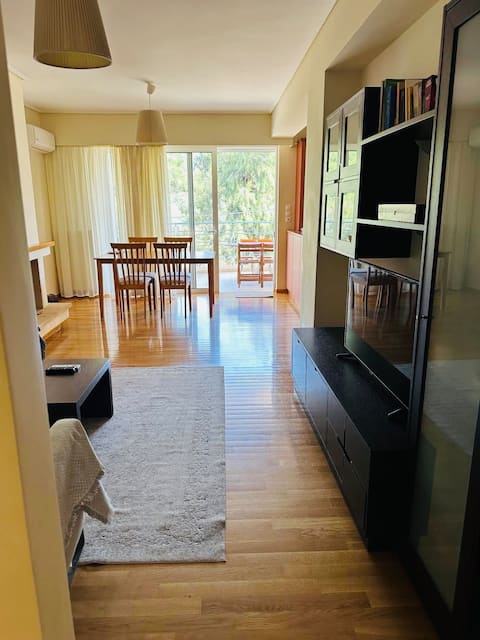 Spacious Apartment in Chalandri