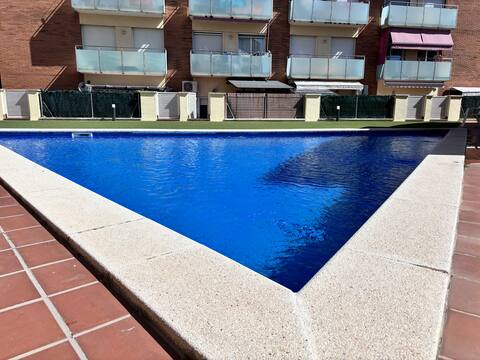 Apartamento con Terraza y piscina, La Garriga.