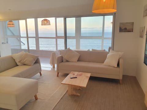 Successful Airbnb property: Airy Seaview-Apt. w/2 Bedrooms, 2 bathrooms in Los Realejos