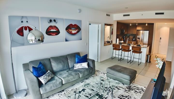 Luxury Condo 2 Bedrooms Doral Ii - Doral, FL