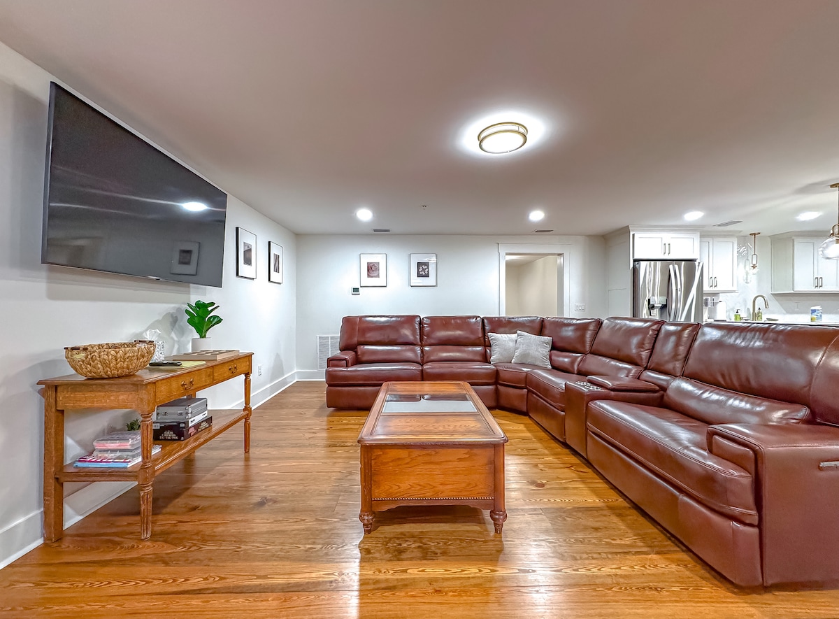 Top performing Airbnb: Unit 2 at The Alderman 2 br in Georgia