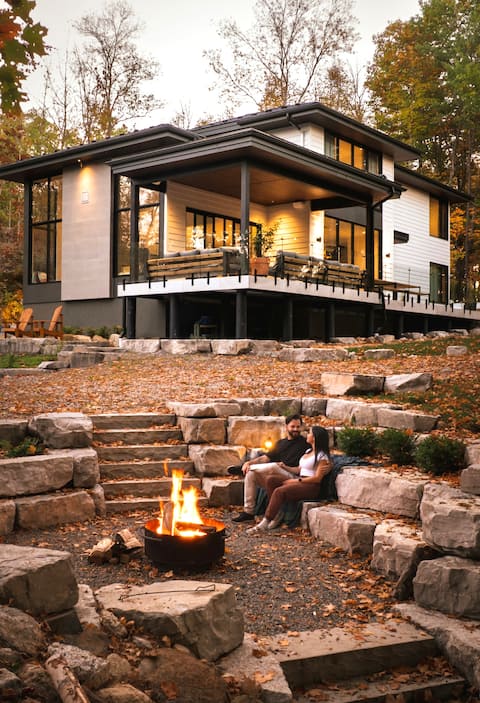Lake house on Rideau Lakes