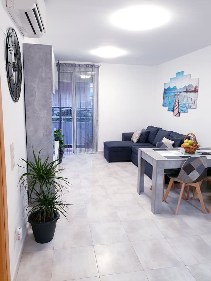 Apartamento Céntrico Junto Al Mar - Cala Blanca