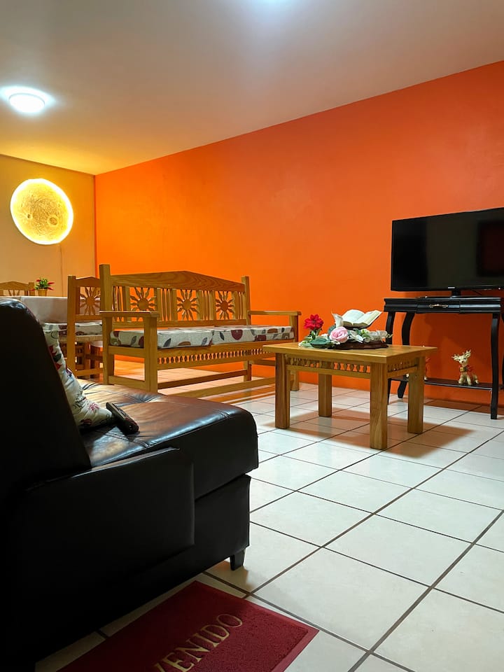 Casita Luna | Casa Funcional Y Bien Ubicada - Ciudad Guzman