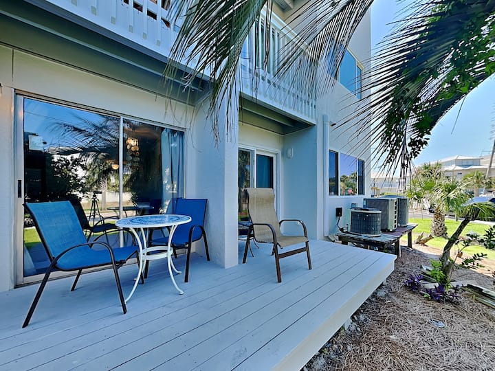 Island Home #102 | Close To Beach + Destin Harbor - Destin, FL