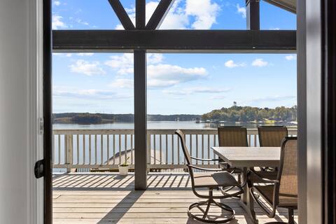 The View, 5b/3bth, 2 Game rooms, Hot tub, + MORE