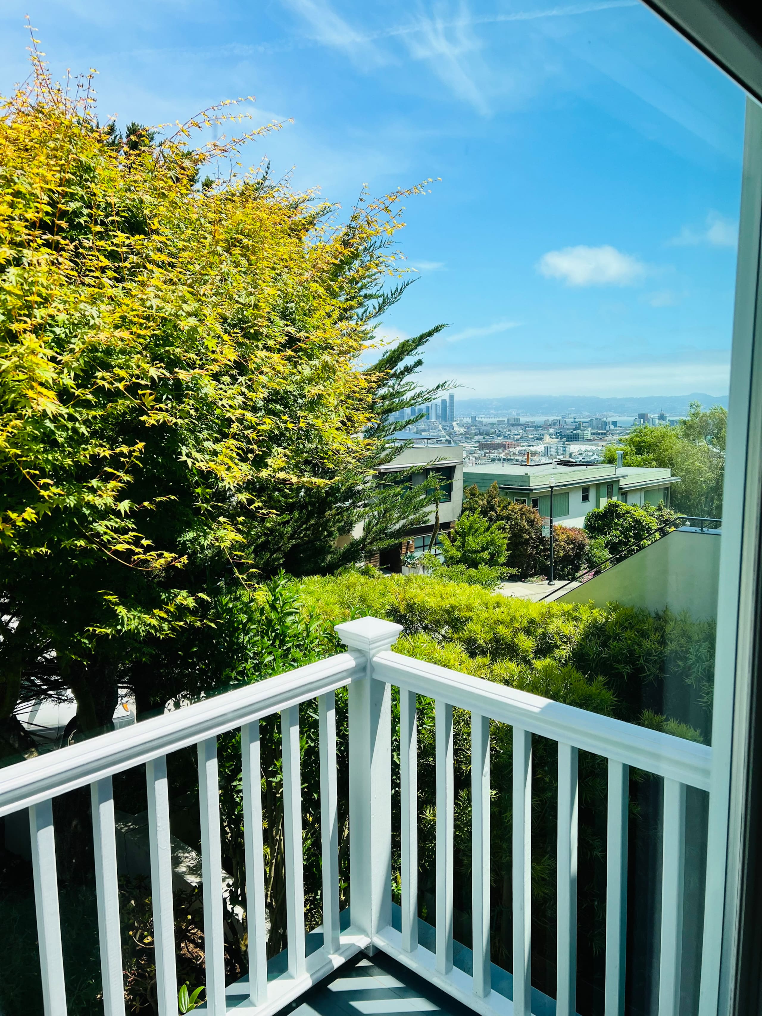 Home in San Francisco · ★4.89 · 1 bedroom · 2 beds · 1 bath - Image 34