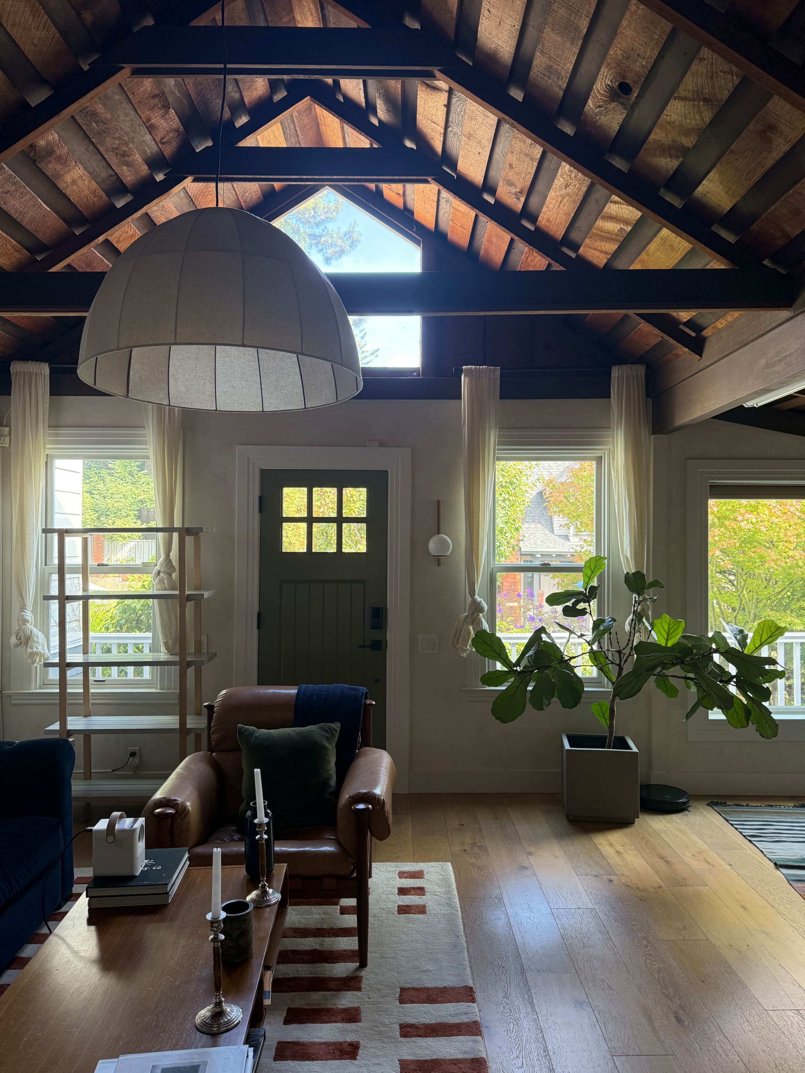 Home in San Francisco · ★4.89 · 1 bedroom · 2 beds · 1 bath - Image 7