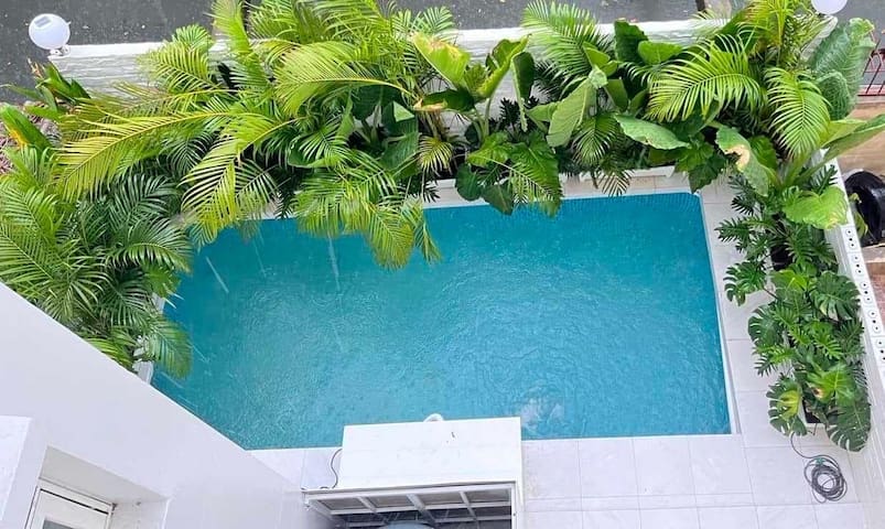 Modern Luxury Pool villa,heart in BKK,MRT,Ratchada gallery image 3