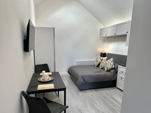 Brand New Spacious Studio in Dublin