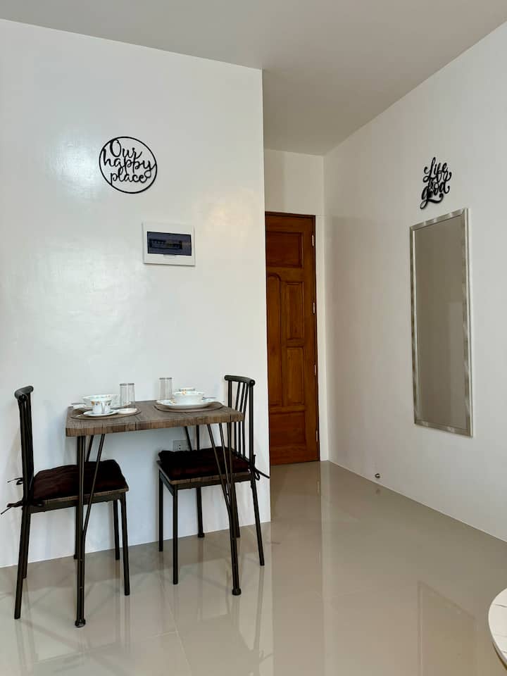 Studio-type Modern Apartment - San Pablo