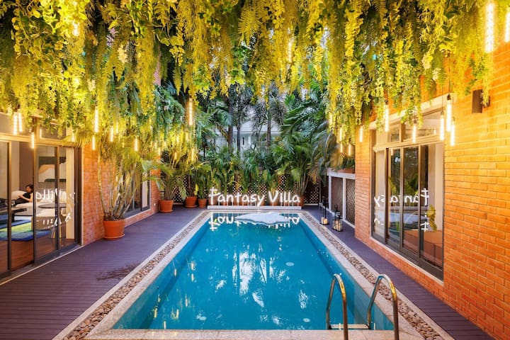 Super Luxury Fantasy Private pool,KTV,BTSThonglor gallery image 4