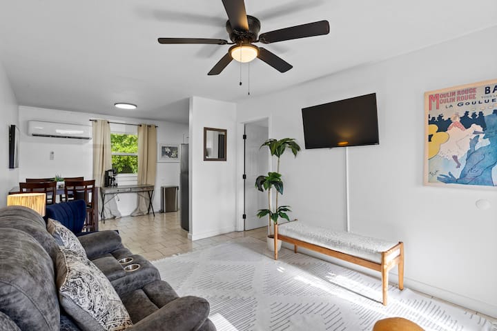 Modern Apartment- Perfect For Extended Stays - Hattiesburg, MS