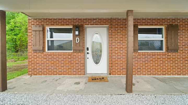Modern Apartment- Perfect For Extended Stays - Hattiesburg, MS