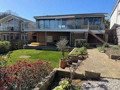 Seefeld contemporary holiday home with sea views