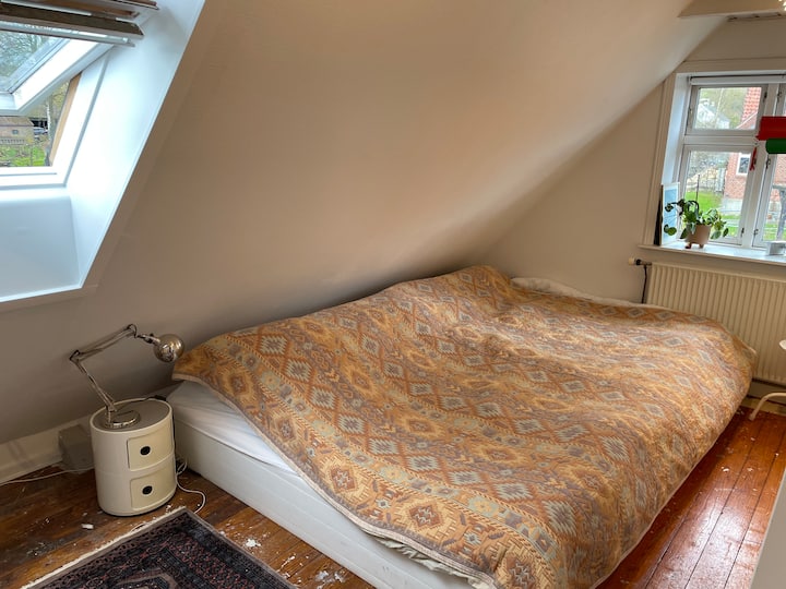 Veľmi veľká posteľ 280 x 200