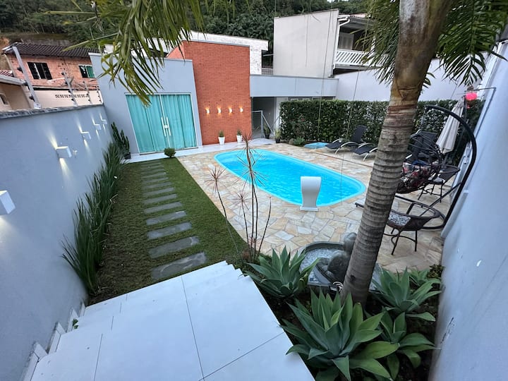 House with Pool in Brusque