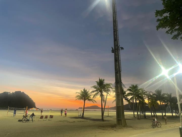 Frente Mar 
Nascer E Pôr Do Sol Maravilhosos… - Santos