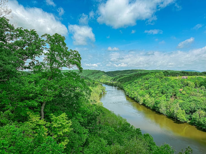 "Wild Wood Cabin" - Amazing New River Overlook! - New River Trail State Park, Max Meadows