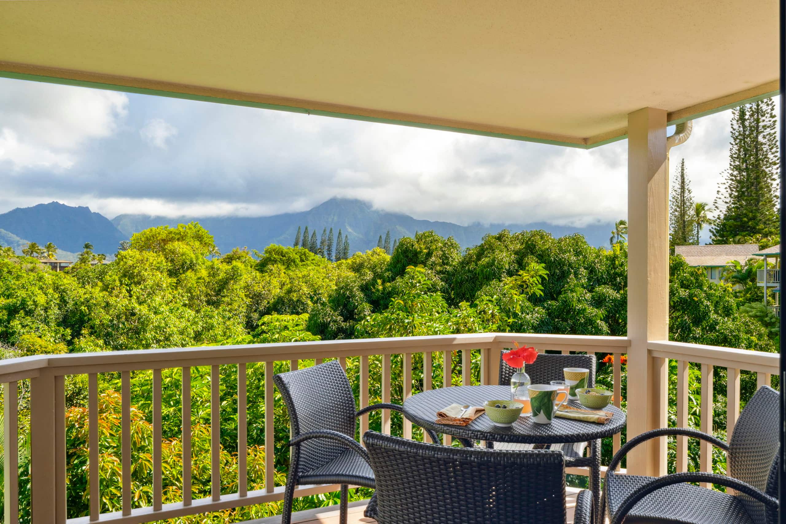 Home in Princeville · ★4.98 · 3 bedrooms · 3 beds · 2.5 baths - Image 44