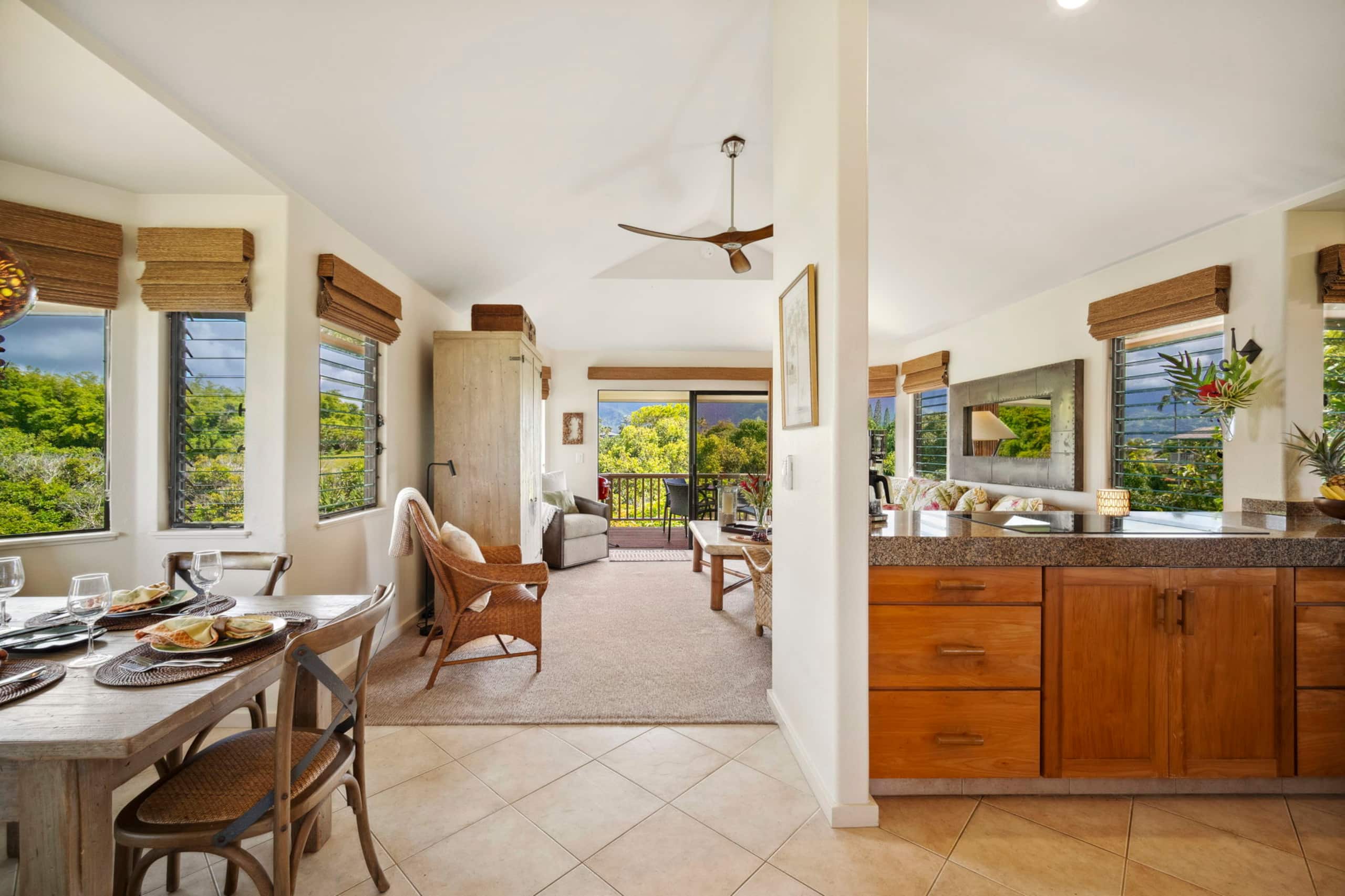 Home in Princeville · ★4.98 · 3 bedrooms · 3 beds · 2.5 baths - Image 9
