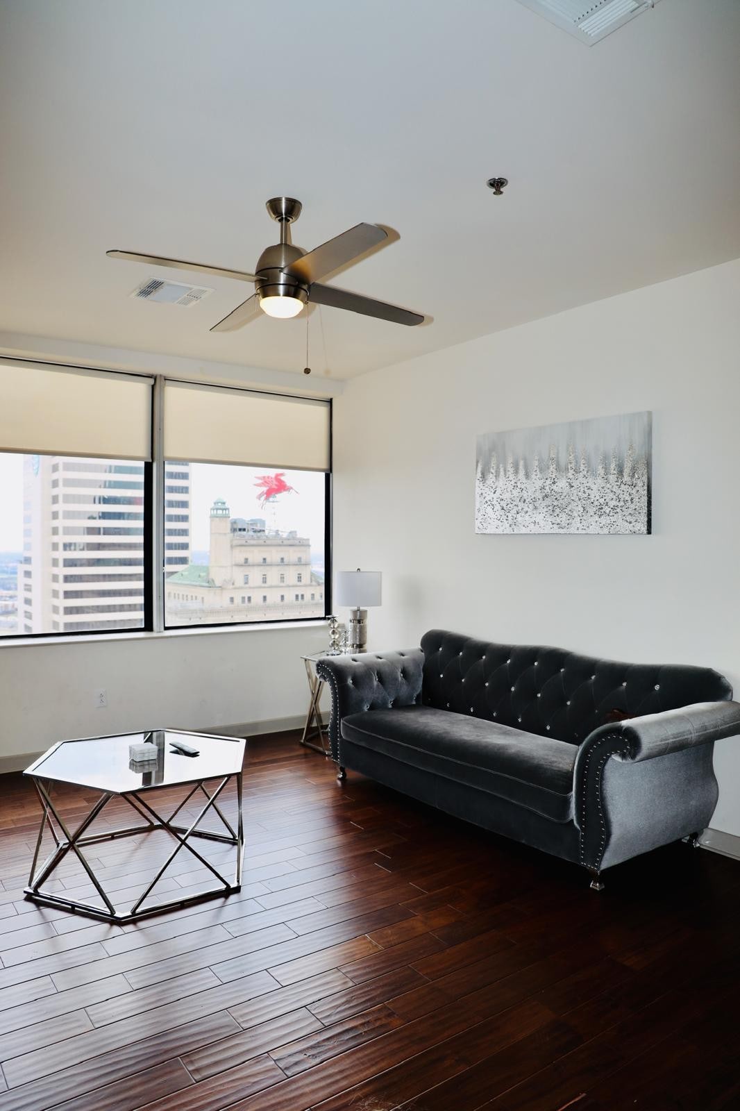Top performing Airbnb: Luxx 1BR | World Cup | Parking Included in Main Street District