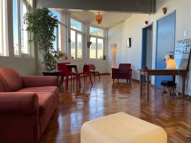 Jóia em Copacabana, em rua segura com guarita gallery image 2