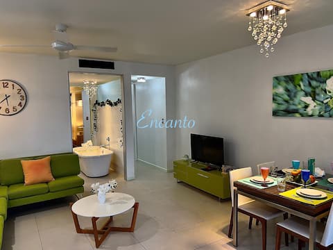 Top performing Airbnb: Encanto of 201 Lake St. Cairns in Cairns North