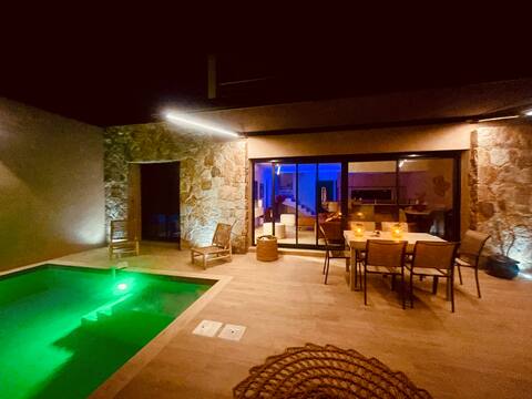 "Casa Damicella" Beachfront Villa with Pool